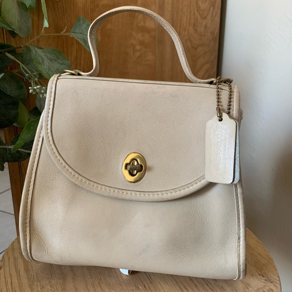 Vintage Coach Regina in Bone 9983 - Picture 1 of 15